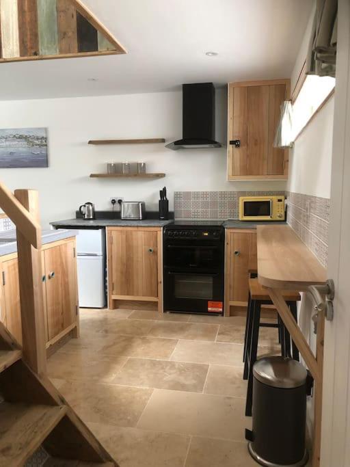 Cosy Rustic Annex In Quiet Cornwall Village Saint Wenn Esterno foto